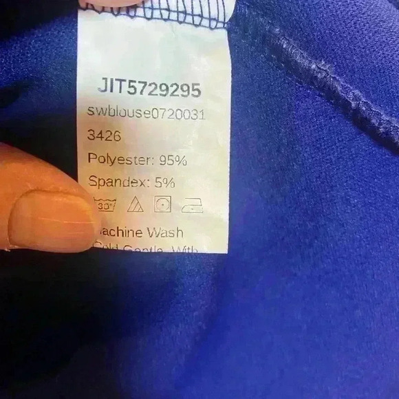 SHEIN Royal blue top with ruffle at bottom. Hi-Lo women’s size 0XL - Picture 4 of 5